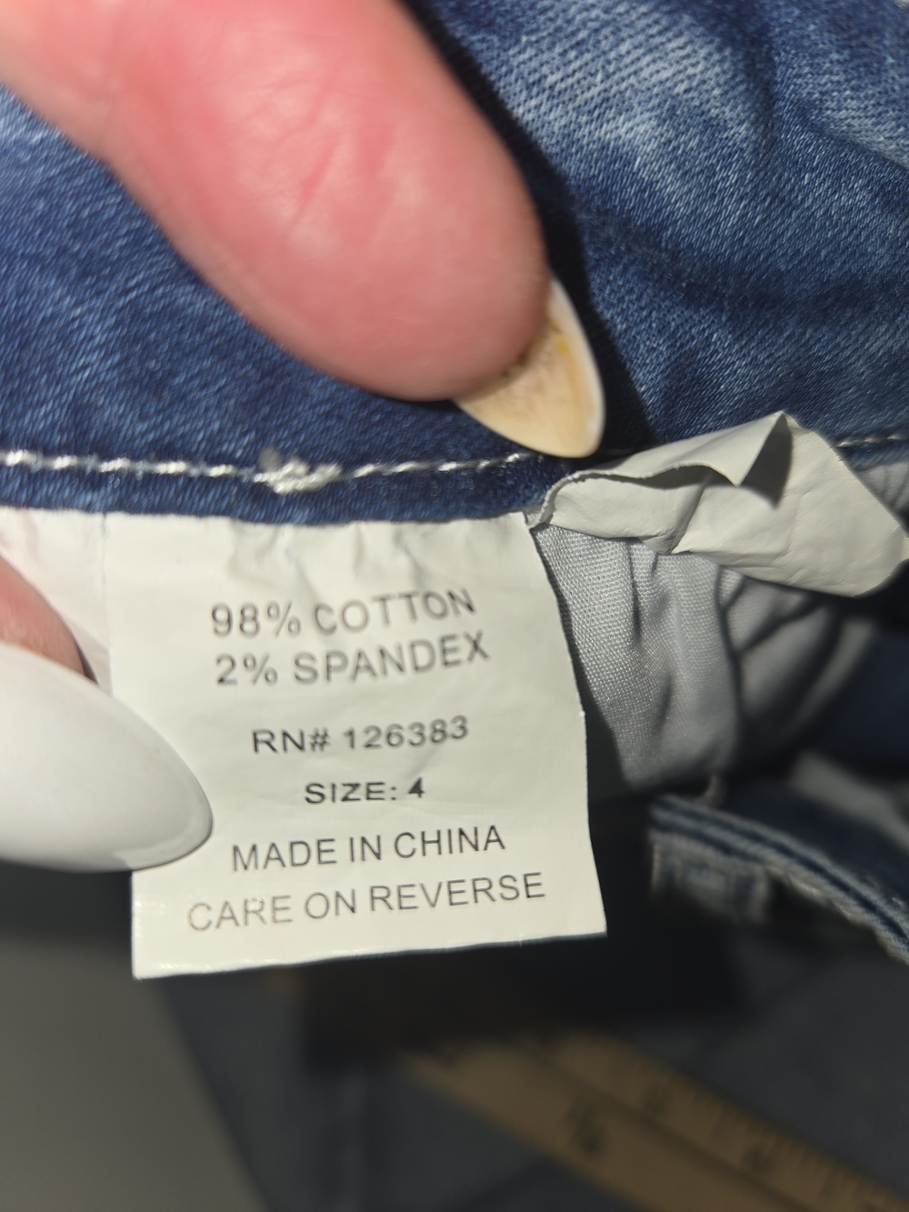 Ethyl Blue Denim Cropped Jeans Medium Wash Stretch Comfort Mid Rise Crop 4. - Picture 10 of 13